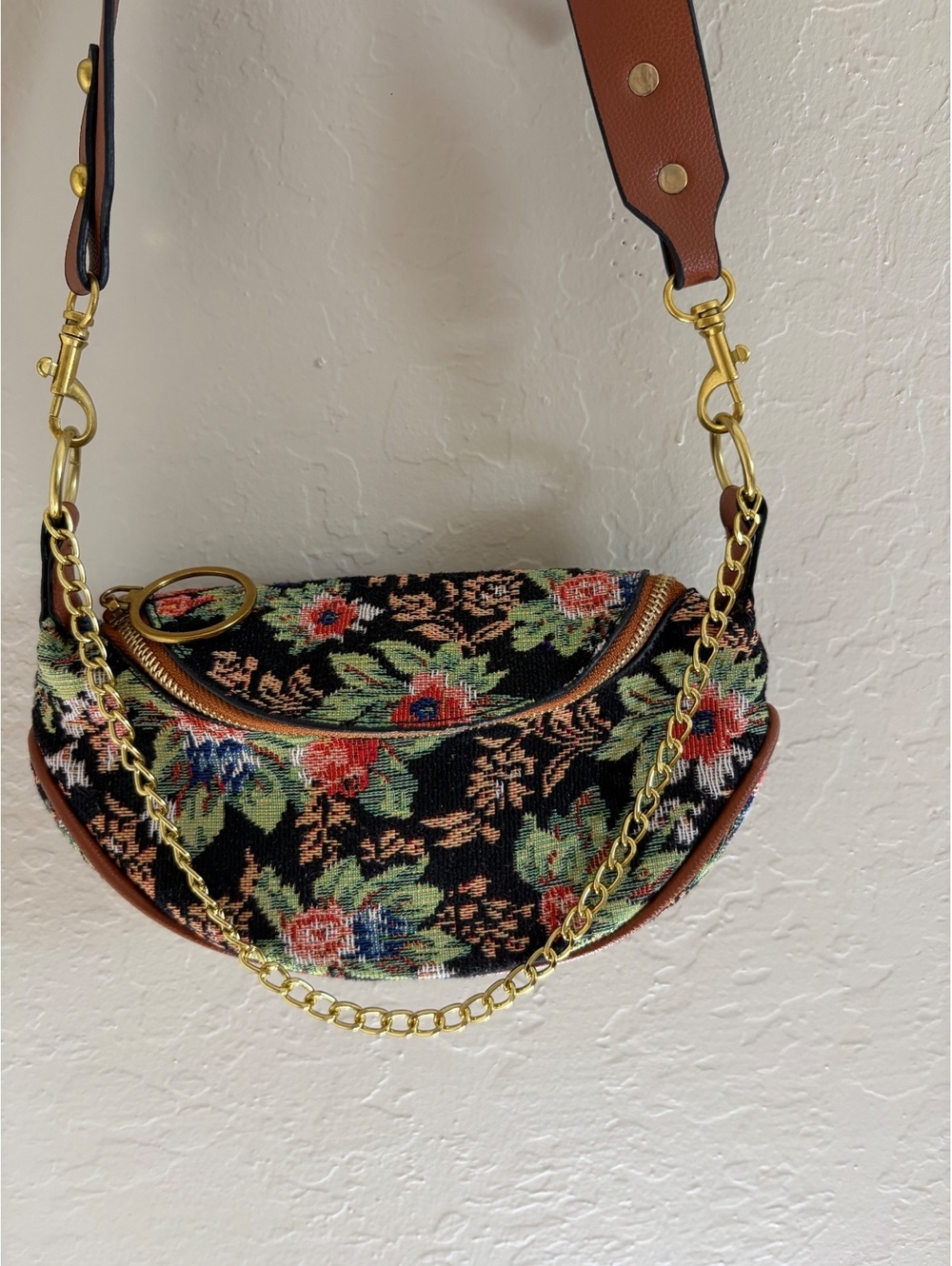 Floral shoulder bag